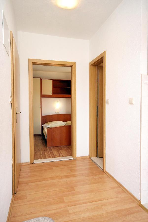 Apartments By The Sea Drvenik Donja Vala, Makarska - 6701 Kültér fotó