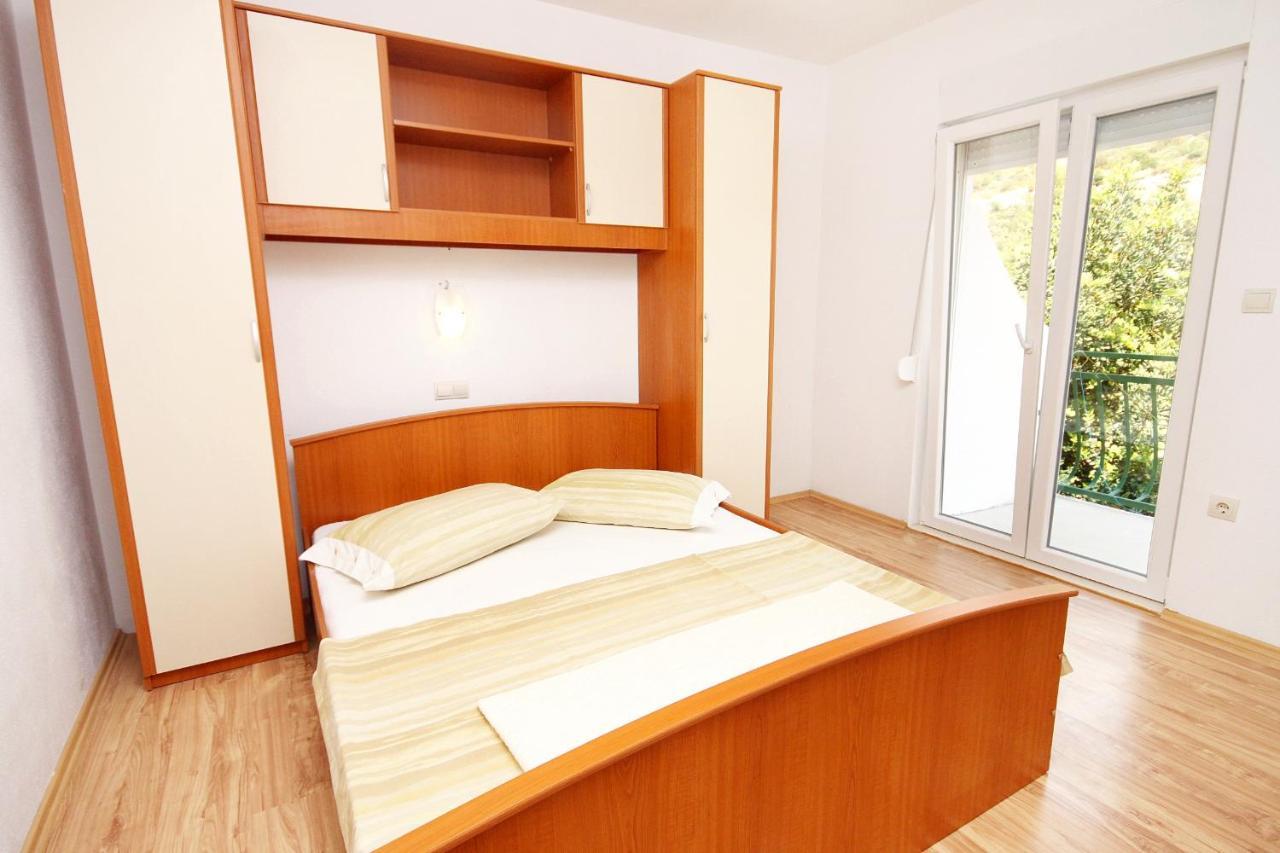 Apartments By The Sea Drvenik Donja Vala, Makarska - 6701 Kültér fotó
