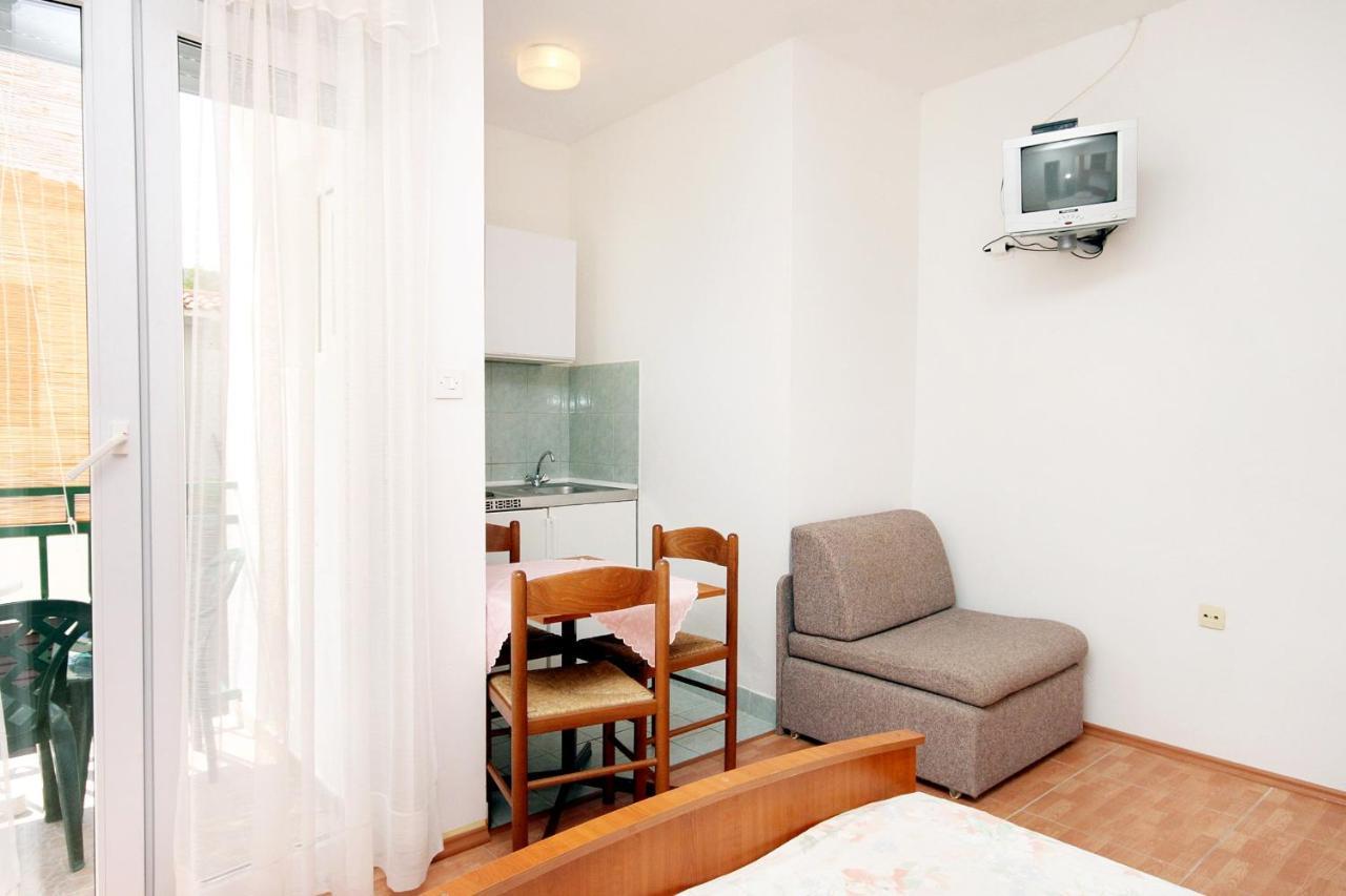 Apartments By The Sea Drvenik Donja Vala, Makarska - 6701 Kültér fotó